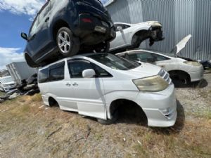 Toyota Alphard 1st Gen 2002-2008