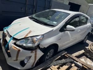 Toyota Aqua NHP10 2015-2017