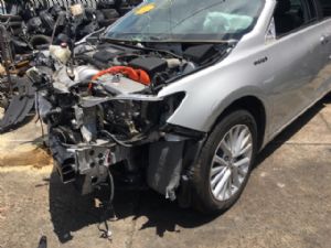 Toyota Camry AVV50