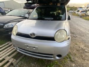 Toyota Sienta NCP81