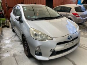 Toyota Aqua NHP10 2011-2015