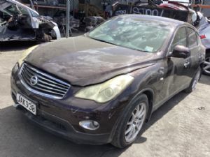 Nissan Skyline J50 2009-2014