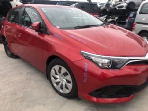 Toyota Corolla ZRE182