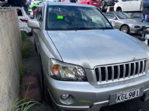 Toyota Kluger ACU20