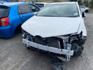 Toyota Corolla ZRE182