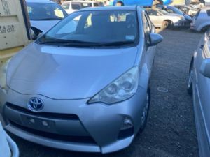 Toyota Aqua NHP10 2011-2015
