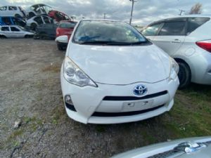 Toyota Aqua NHP10 2011-2015