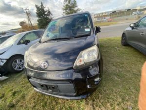 Toyota Porte/Spade NCP141
