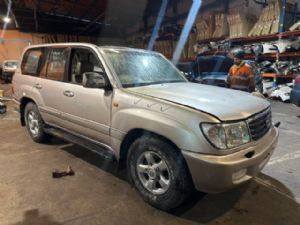 Toyota Landcruiser 100 SERIES