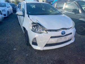 Toyota Aqua NHP10 2011-2015