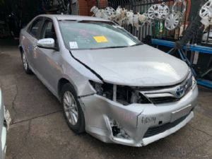 Toyota Camry AVV50