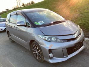 Toyota Estima ACR50