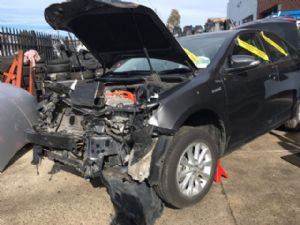 Toyota Camry AVV50