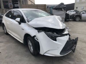 Toyota Corolla ZWE211