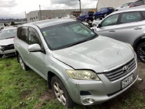 Toyota Vanguard ACA33
