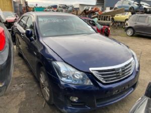 Toyota Crown GWS204 2008-2012