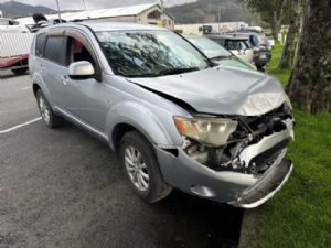 Mitsubishi Outlander CW5W 2006-2012