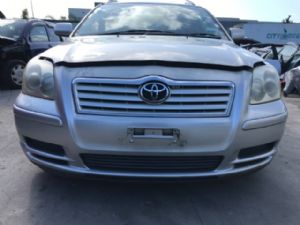 Toyota Avensis AZT250