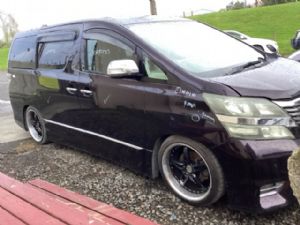Toyota Vellfire ANH20