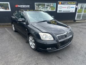 Toyota Avensis AZT250
