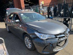 Toyota Camry AVV50