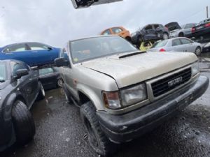 Isuzu Bighorn UBS69