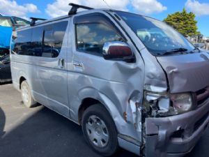 Toyota Hiace TRH200