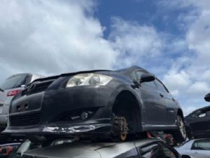 Toyota Auris ZRE152