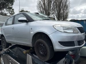 Skoda Fabia Mk2 5J 2010-2014