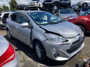 Toyota Aqua NHP10 2015-2017
