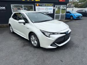 Toyota Corolla ZWE211