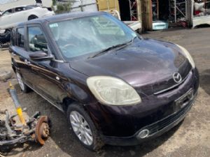 Mazda Verisa DC 2WD 01/04 on