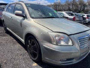 Toyota Avensis AZT250