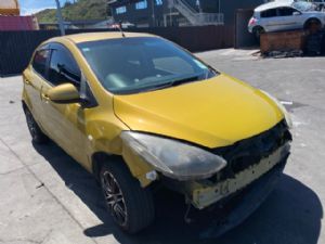 Mazda Mazda2 DE 2007-2014