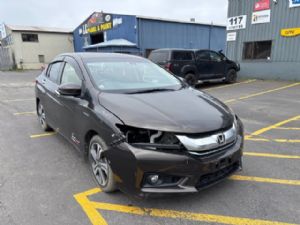 Honda Grace GM4