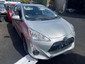 Toyota Aqua NHP10 2015-2017