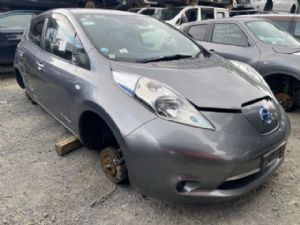 Nissan Leaf ZE0 2011-2016