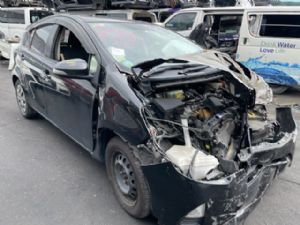 Toyota Aqua NHP10 2011-2015