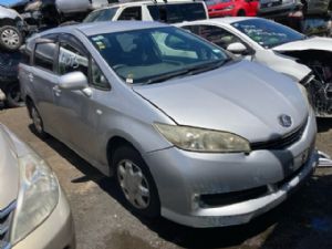 Toyota Wish ZGE20