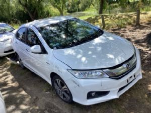 Honda Grace GM4