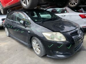 Toyota Auris ZRE152