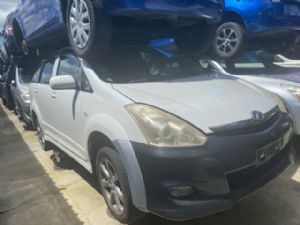 Toyota Wish ANE11 2003-2009