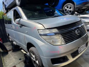 Nissan Elgrand E51 06/02-05/10