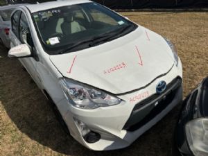 Toyota Aqua NHP10 2015-2017