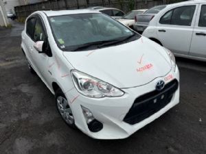 Toyota Aqua NHP10 2015-2017