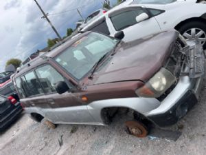 Mitsubishi Pajero V93W