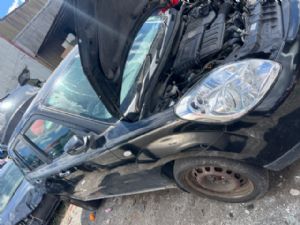 Mazda Verisa DC e4WD 01/04 on