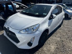 Toyota Aqua NHP10 2015-2017