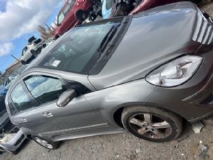 Mercedes-Benz 200 200