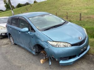 Toyota Wish ZGE20